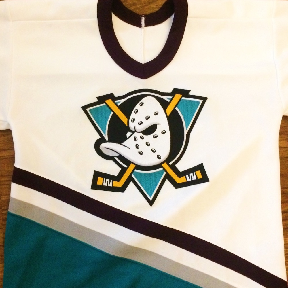 LIKE NEW: Vintage Anaheim Ducks Jersey Size Large